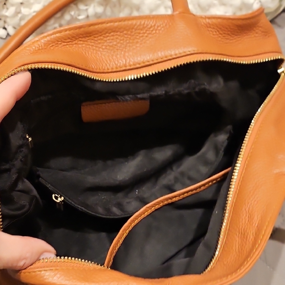 Kattee Tan Leather Satchel with Gold Hardware - Picture 15 of 16
